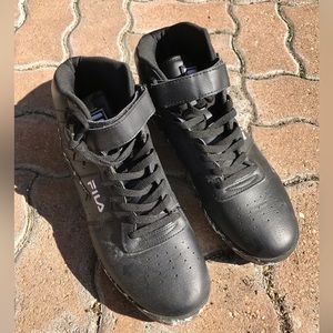 Fila Athletic Shoe